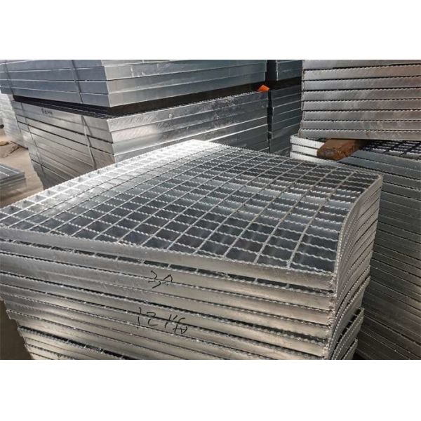 Thickened Hot Dip Galvanized Steel Grating Platform For Parking Lot