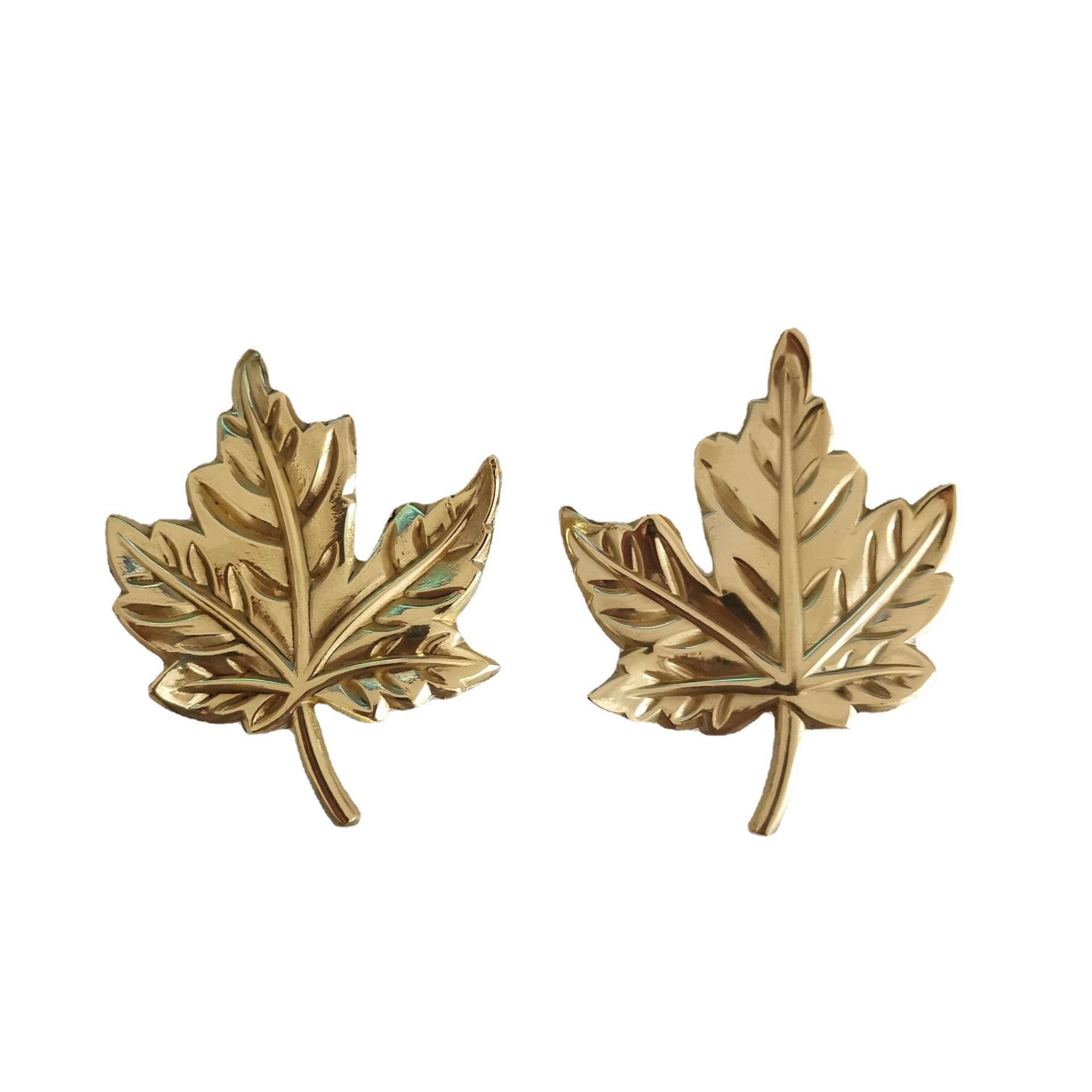 Light Luxury Nordic Gold Knob Creative Ginkgo Leaf Brass Handle for Kitchen Cabinets Bedroom Dressers Single Hole Application