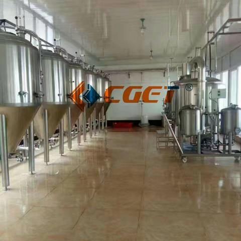 SU304 Copper Turnkey Microbrewery Equipment PLC Control Anti Corrosion brewpub brewhouse