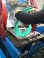 NBR/FKM/FFKM/EDPM/SI Borracha verde O Anéis OEM/ODM Moldura por compressão Com boa resistência ao óleo 16-30 N/mm Resistência ao rasgo