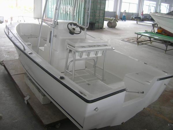 6 M Fiberglass Hull Pontoon Fishing Boats , 6 Person Inflatable Boat With Center Console