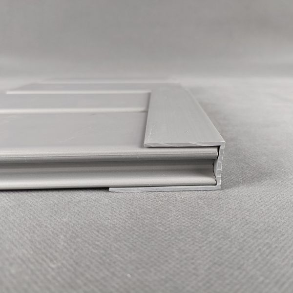 Декоративный PVC Slatwall гаража дисплея хранения обшивает панелями серый цвет для живущей комнаты