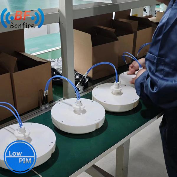 Communication Antenna 1710-2700 3300-4000MHz Low Pim MIMO Omni Ceiling Antenna 0.400kg