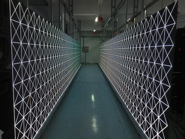 P1.86 600 нит Fine Pixel Pitch LED дисплей для аудитории командного центра