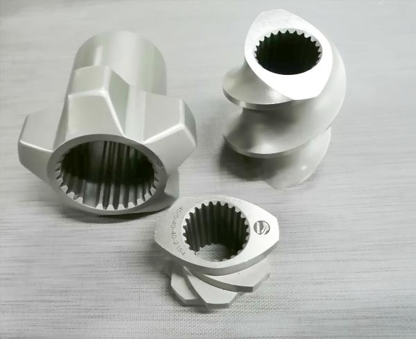 Elementos de parafuso de extrusores de plástico duplo de alto desgaste com tratamento de apagamento a vácuo Segmentos de pá de voo único