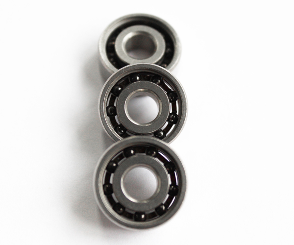 Low Vibration Rigid 608 Hybrid Ceramic Bearings Run Fast For Medical Devices