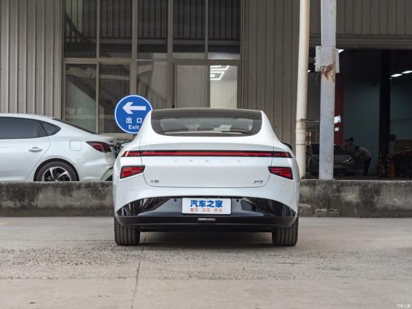 Vented Disc P7 Smart EV 2nd Hand Electric Cars WIth Copilot Airbags