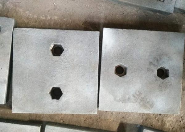 Chrome-Moly Steel wear plates and maching parts are testings before delivery