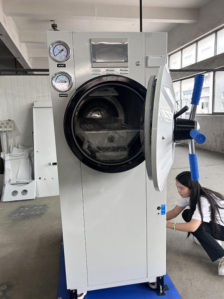 100L Horizontal Cylindrical Autoclave Vacuum Drying Double Door Three Phase 9kw