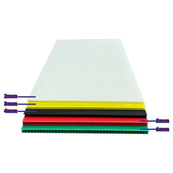 Плойнопропиленовый пластмассовый гофрированный лист полые белые 1500 мм гофрированные пластмассовые короны