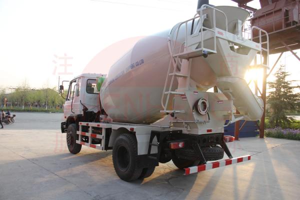 8m3 Front Discharge Concrete Mixing Truck With Pump 3800mm Wheel Base Strong Power