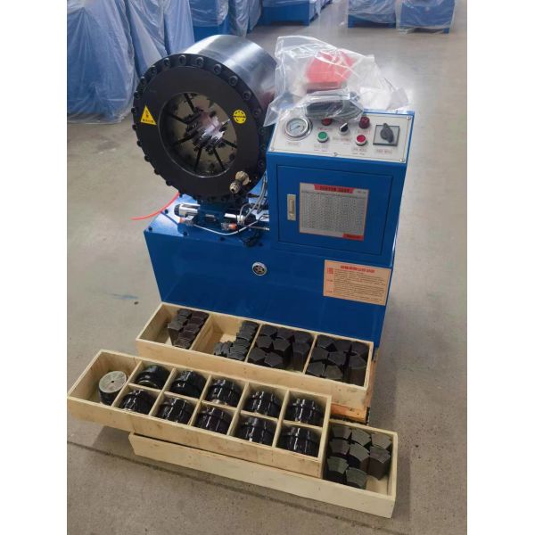 Sistema de control PLC Servicio OEM Industrial 16 Dies Color azul 4 pulgadas Rango de recorte Herramienta de recorte eléctrico hidráulico 0,01mm precisión de manguera