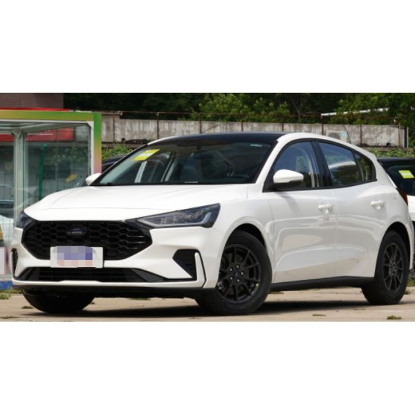 Fox 2022 3 место двери 5 хэтчбека 4 версии EcoBoost 180 автоматических s отсека