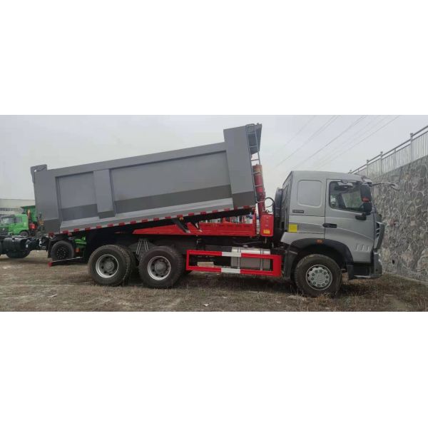 Howo 6x4 A7 Tipper Truck 3 Axle Dump Truck TIPPER TRUCK 60 Ton Dump Truck