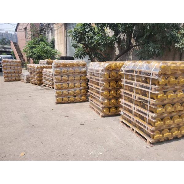 Idler Roller Excavator Undercarriage Parts Sleeve Bushing Hitachi ZX200 3G