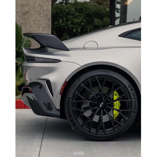 2020 Vantage Aston Martin Body V12 F1 Style Kit Front Rear Bumper