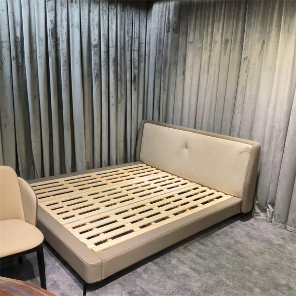 Button Design Modern Bedroom Furniture Sets King Size Luxury Bed Italian Style