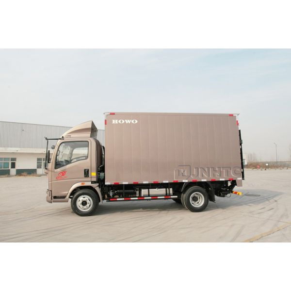 Transporte comercial de poca potencia 4x2 Van de los camiones de Sinotruck Howo