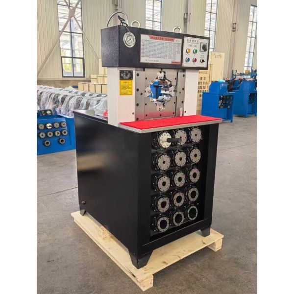 3 Inch Super Thiness Model Hydraulic Hose Crimping Machine Black And Blue Color With 6-76mm Crimping Range 165mm Max Opening And 15 Dies