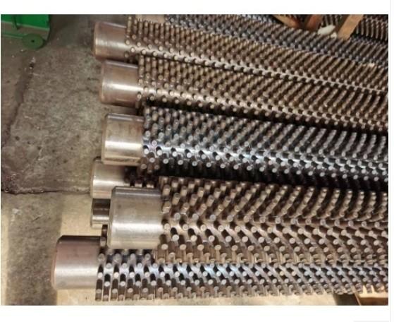 DELLOK Carbon Steel Studded Tube for Petrochemical Industry