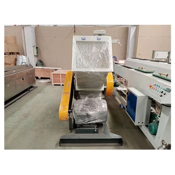 300-800kg/machine en plastique de broyeur grande capacité de H pour le tuyau de Rod de profil de tuyau de PVC de PE de pp
