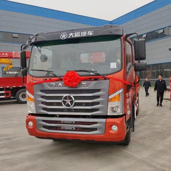 DAYUN Telescopic Boom Crane Truck Mounted 4 Tons Folding Crane
