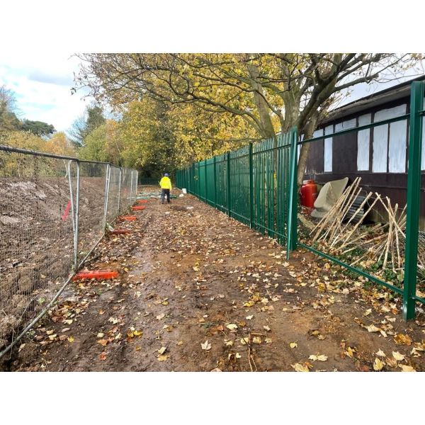Metal D And W Pale 1.5m Steel Palisade Fencing Industry Security Panels