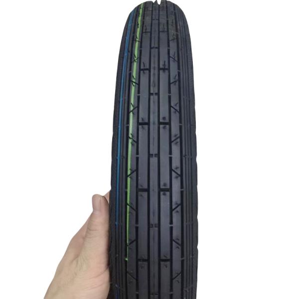 Fabriqué en Chine Gros Pneus 6pr/8pr Chambre à air et Pneu sans chambre à air Moto Scooter Pièces de rechange Moto Enduro Tout-terrain Pneu 2.75-18 à vendre