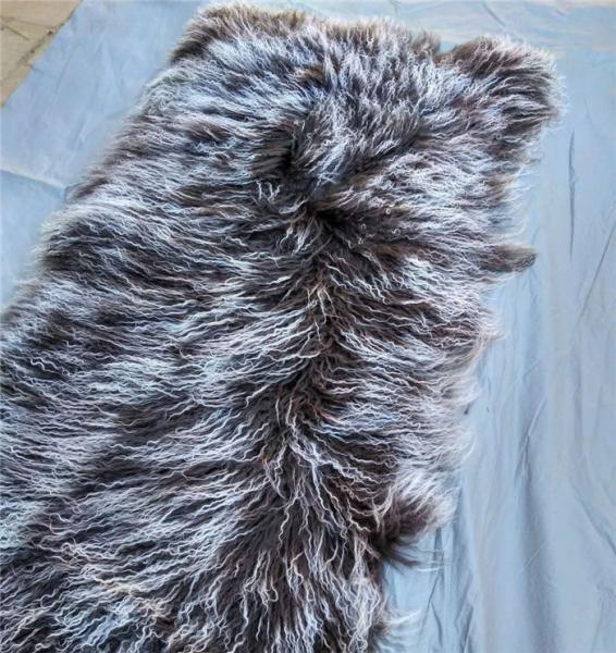 A pele tibetana branca natural material do Mongolian do lambswool da pele de carneiro encaracolado longa esconde