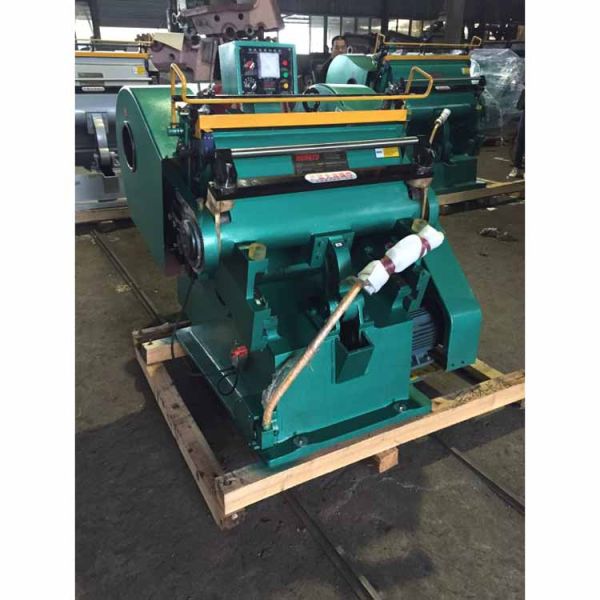 коробка картона 2.2kw планшетная умирает машина 4500*1800 резца