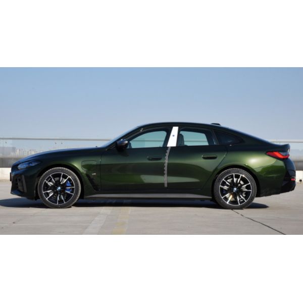 Моторов хэтчбека мест двери 5 BMW I4 M50 чистый электрический автомобиль 2022 5 двойных средний