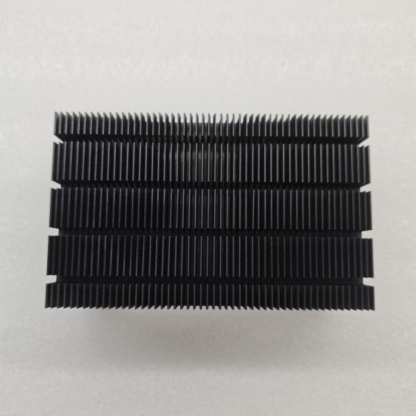 Air Cooled Aluminum Heat Pipe Heat Sink For Industrial Machinery