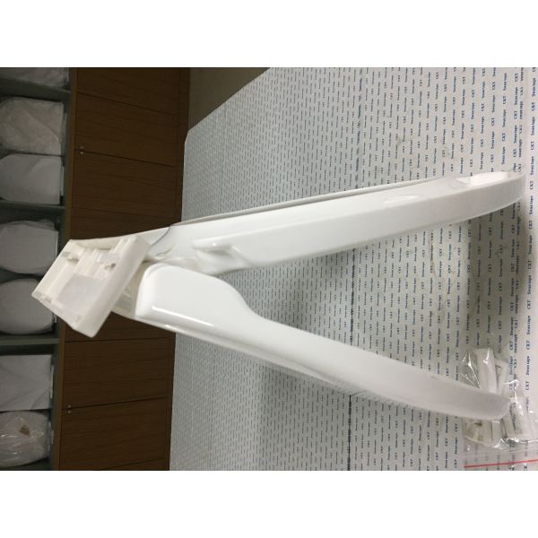 High Gloss Finish WC Seat Cover U - Shaped Prevent Siphon Design