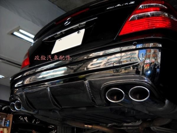 Отражетель волокна углерода BENZ W211 E55 полный