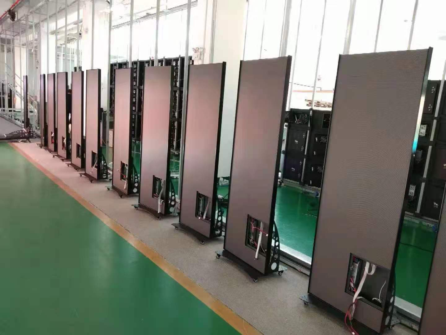 Автономный экран плаката СИД P2.5 SMD 2020 для рекламировать фабрику Шэньчжэня