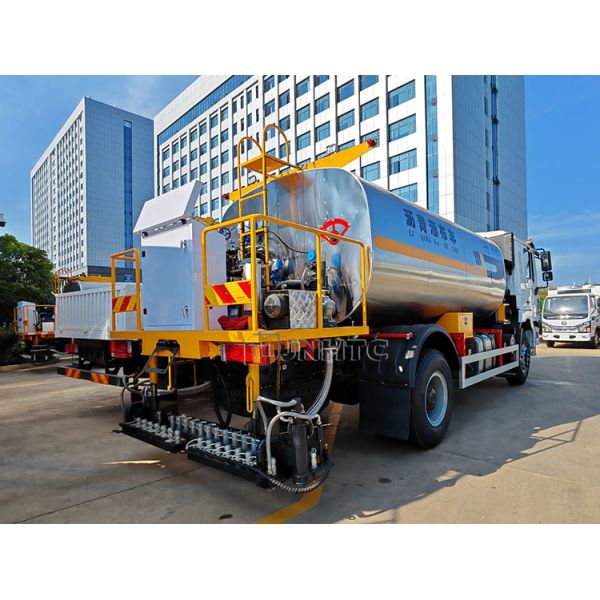 Shacman F3000 Распространитель Ширина Малый битумный распылитель Грузовик Водяной танкер Грузовик Интеллектуальный асфальтовый дистрибьютор Продажа