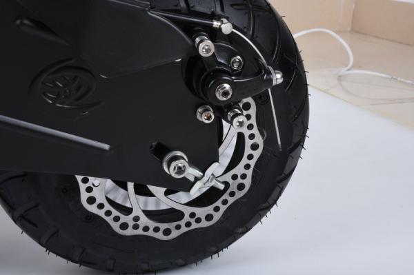 o trotinette elétrico portátil 36KM/H de 1000W 12Ah motorizou o trotinette