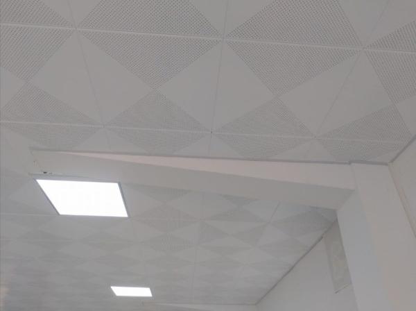 603mm*1212mm PVC Gypsum Board With Tapered Edge And Water Resistance