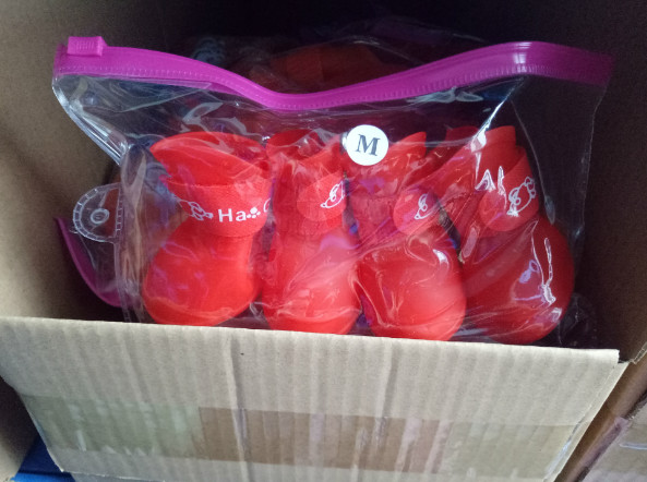 Pet supplies silicone rain boots, non-slip pet shoes, candy color fashion cute dog shoes,red,yellow,pink,black;