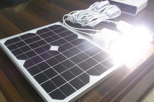 5W solar home power system solar energy with 3W LED bulbs black solar home system with lithium battery