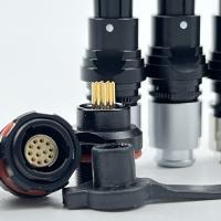 Connecteurs circulaires électriques industriels à traction par poussée SF6 5000 cycle certifiés UL