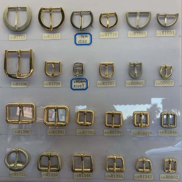 Zinc Alloy D Roll Pin Buckle For Man / Women Shoes Garments