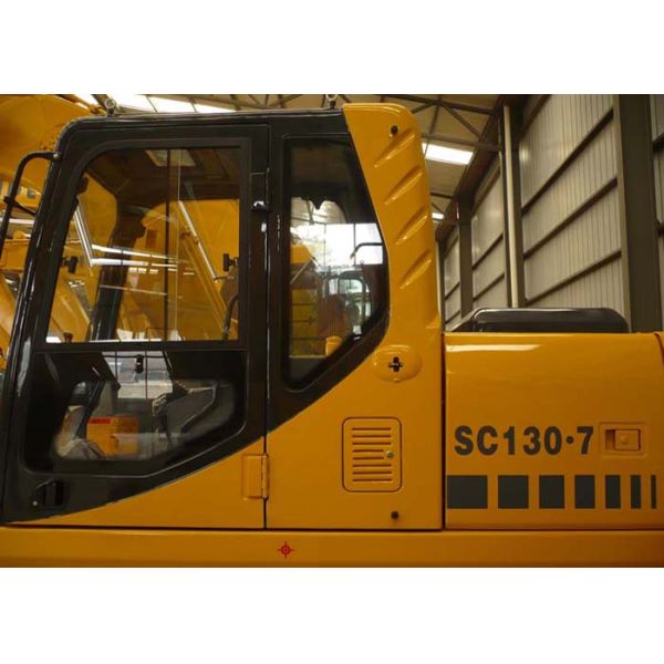 Hydraulic Heavy Equipment Excavator SC130.8 With Closed Cab 82KW Cummins Diesel Engine