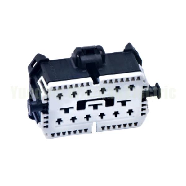57 épingle 15481063 Femme Noir Connecteur du compartiment moteur automobile