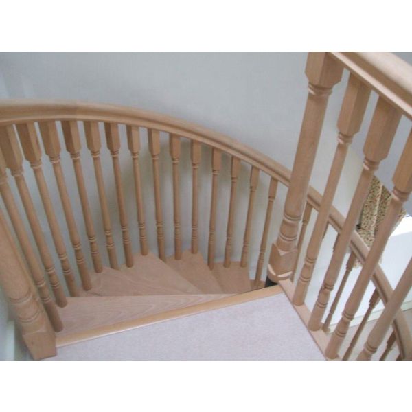 Комната винтовой лестницы твердой тимберса проступи дуба внутренняя легкая устанавливает