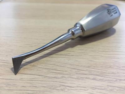 Stainless Steel Dental Root Elevator Cryer Type 680 / 20 Right Side Silver Chrome