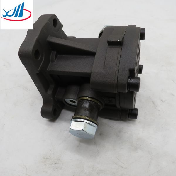 Factory Supply Trucks and cars engine parts Oil Pump 2445110579