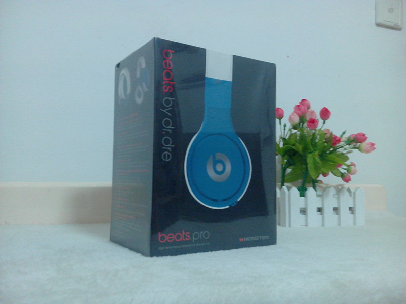 Beats Pro Over Ear Headphone , Mobile Phone Accessory With Sealed Box