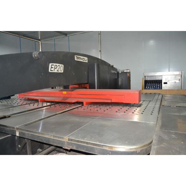 20kw Portable Flood Lights With Generator Plants 7m Metal Halide 1800rpm