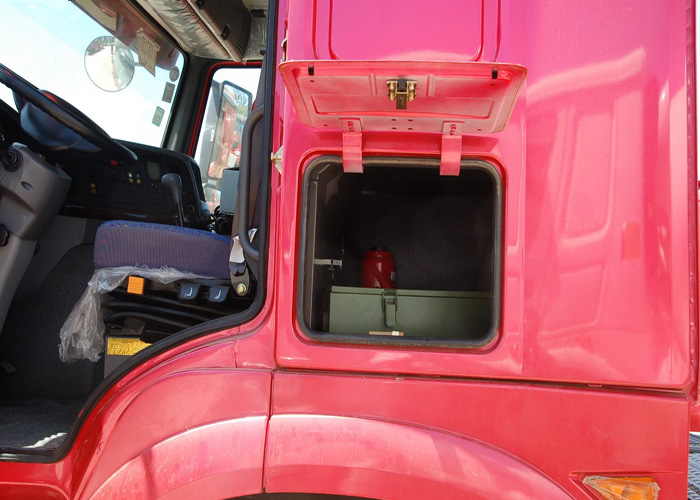 Тележка LHD 4X2 Euro2 336HP ZZ4187N3511W трактора SINOTRUK HOWO